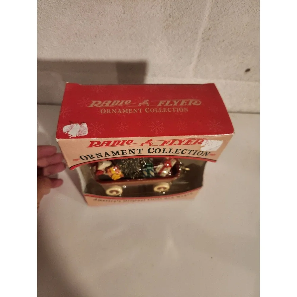Radio Flyer Wagon Ornament Tree And Presents‎ (1997) #101 New In Box